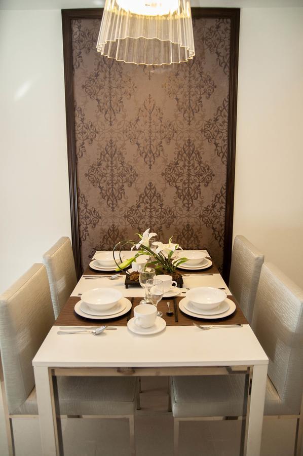 Versailles Stay Makati City Екстер'єр фото