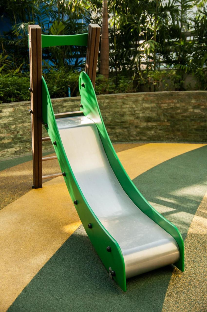 Versailles Stay Makati City Екстер'єр фото