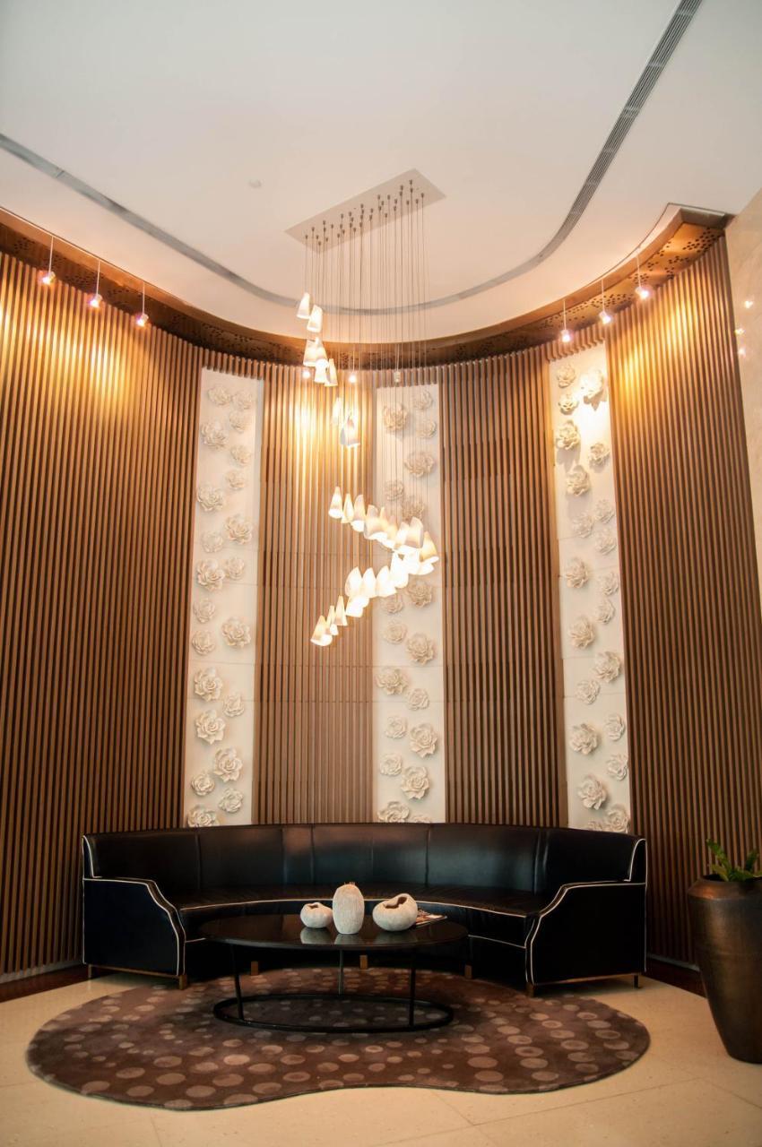 Versailles Stay Makati City Екстер'єр фото
