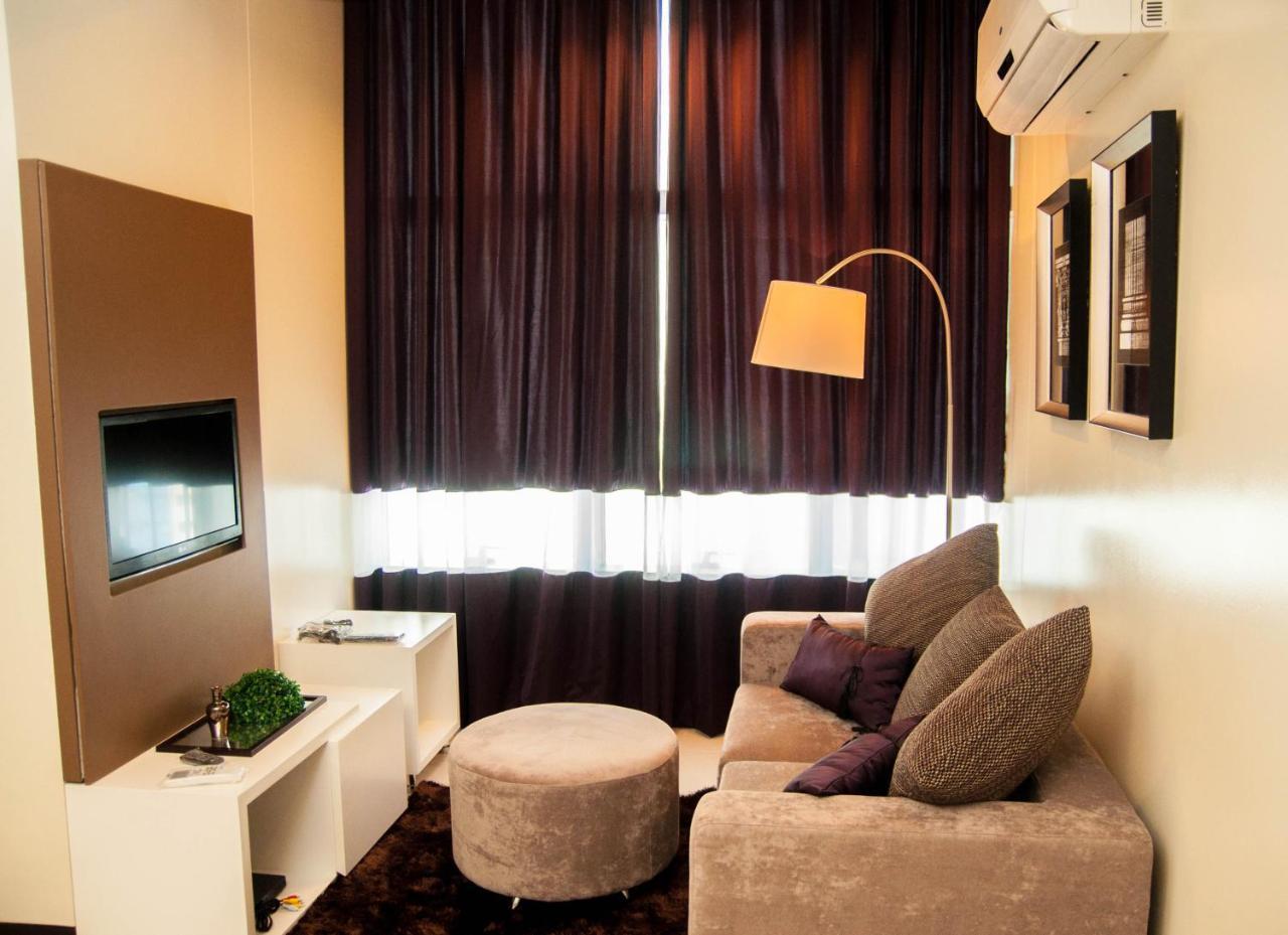 Versailles Stay Makati City Екстер'єр фото